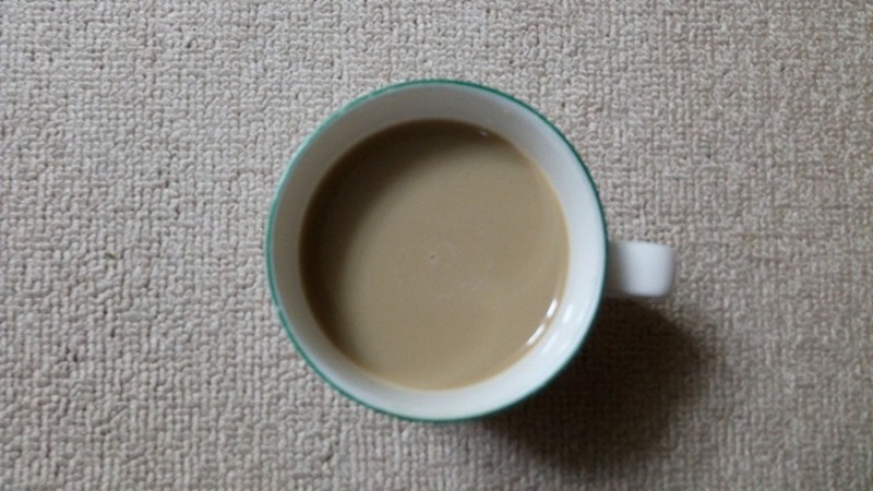 割るだけクラフトボスカフェ甘さ控えめ牛乳割り