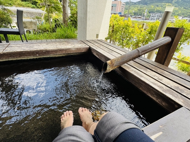 温泉水 なぜ人気