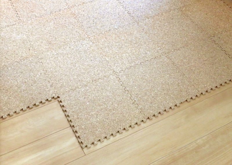 フローリング 布団 下に敷くもの カビ対策