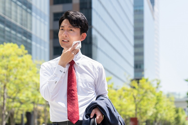 暑さ対策 サラリーマン