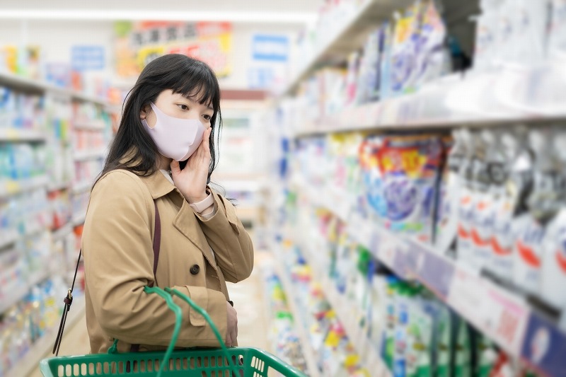 シール剥がし薬局